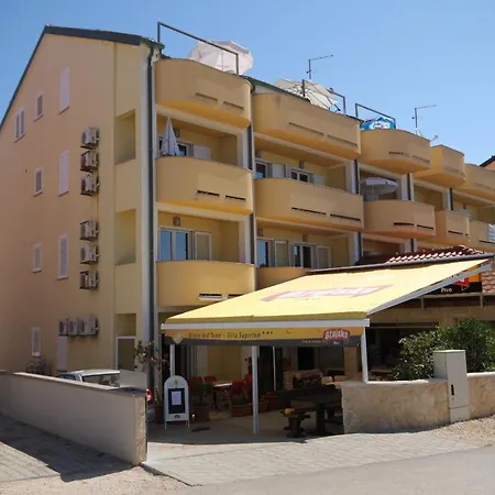 3316g * Povljana