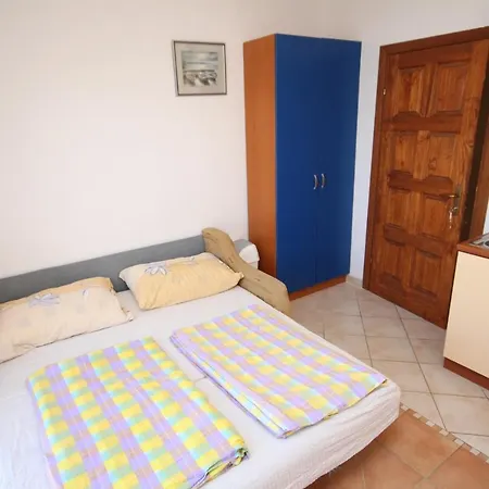3316g * Povljana